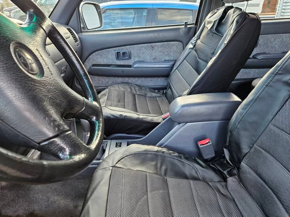 2005 Toyota Hilux