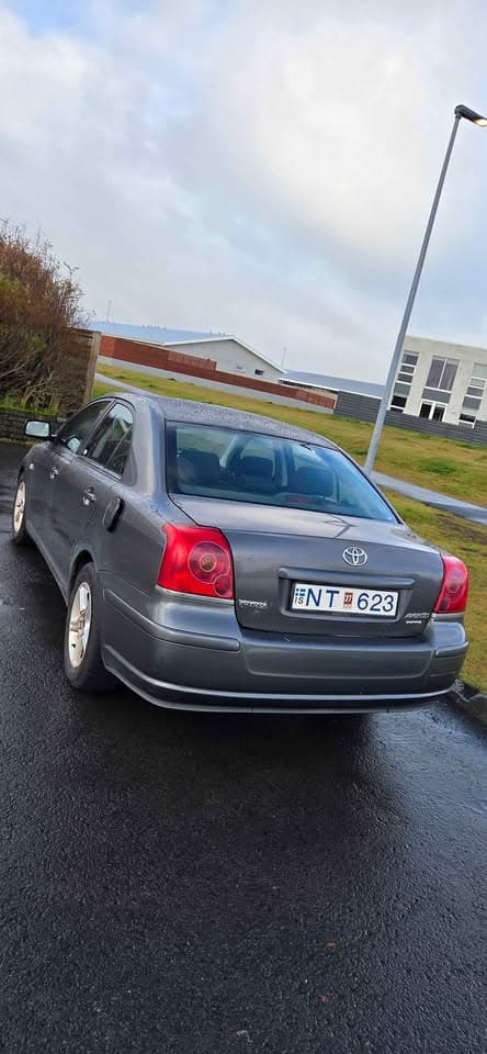 2006 Toyota Avensis