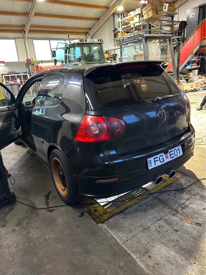 2004 Volkswagen Golf
