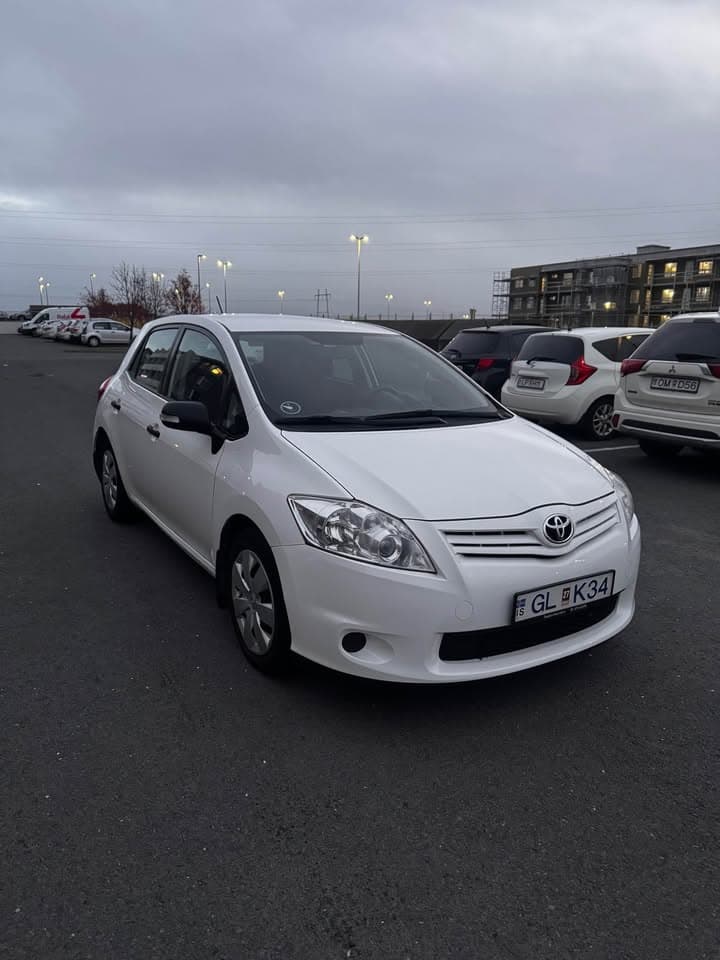 2012 Toyota Auris