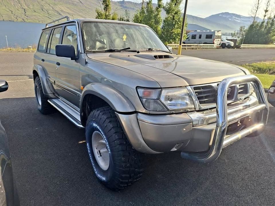 2000 Nissan Patrol