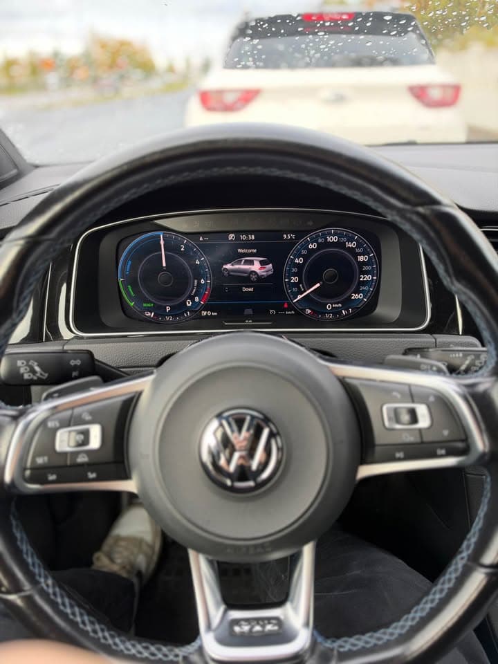 2017 Volkswagen Golf GTE