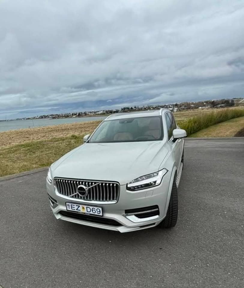 2021 Volvo XC90 T8 Recharge