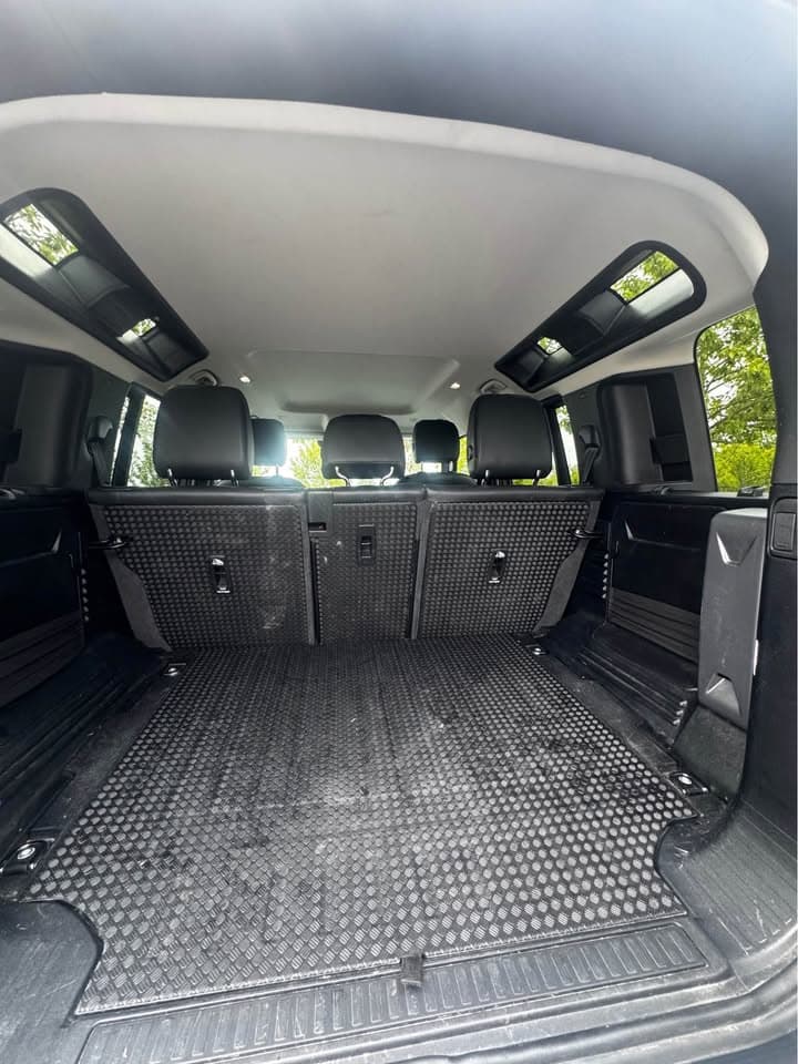 2020 Land Rover Defender 110 D240 S