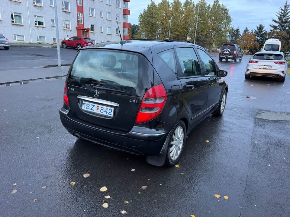 2010 Mercedes-Benz A180