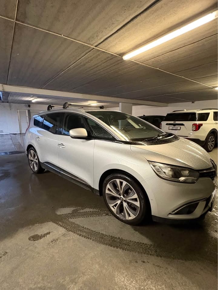 2017 Renault Scenic