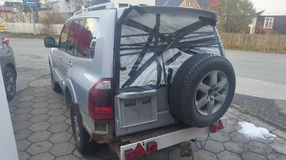 2004 Mitsubishi Pajero