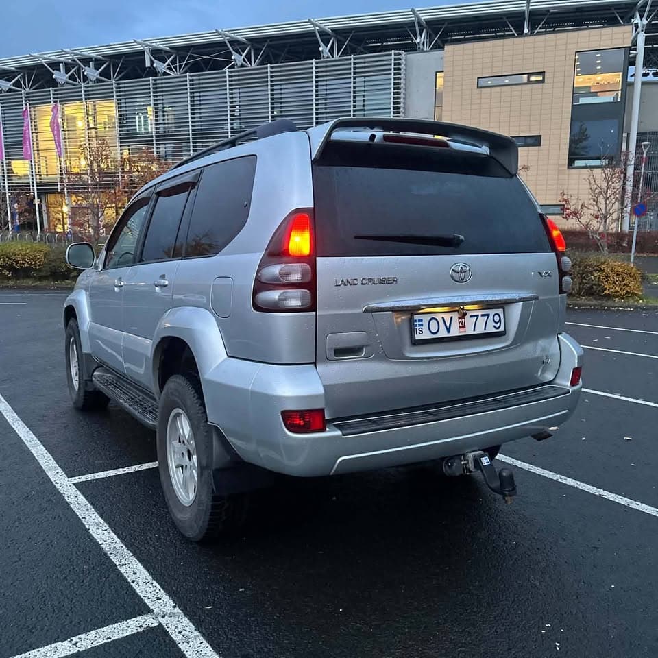 2004 Toyota Land Cruiser 120