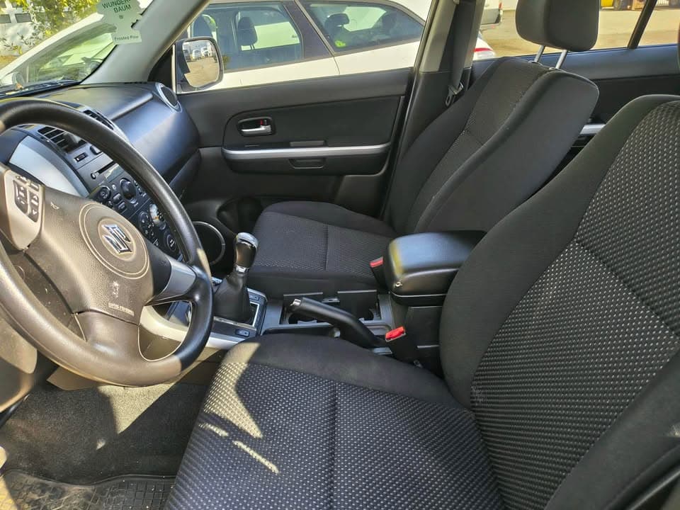 2009 Suzuki Grand Vitara 2
