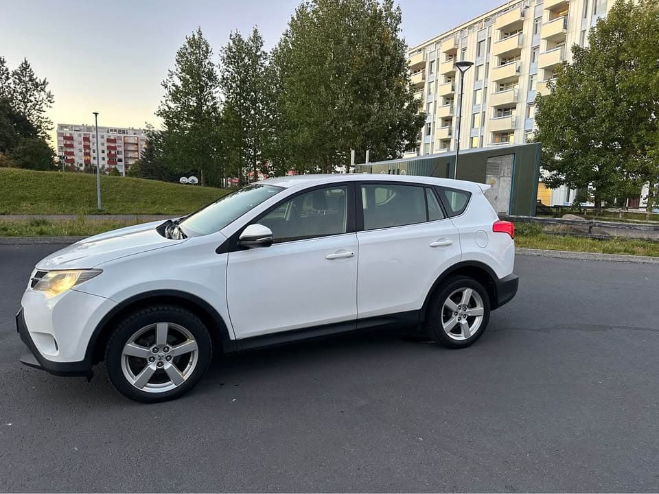 2015 Toyota RAV4