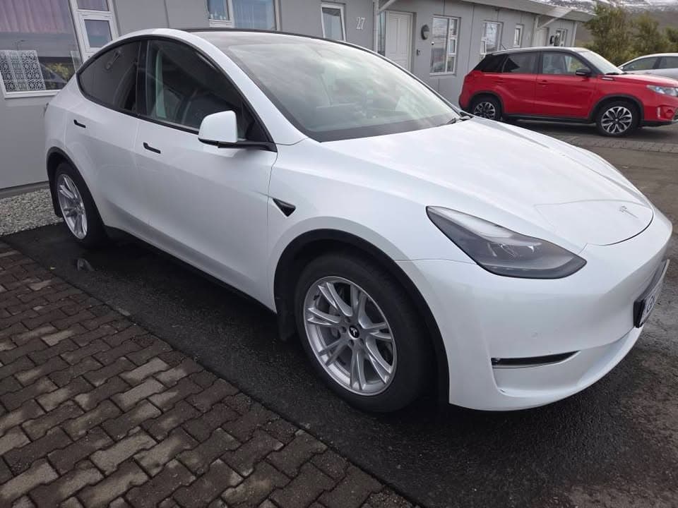 2021 Tesla Y