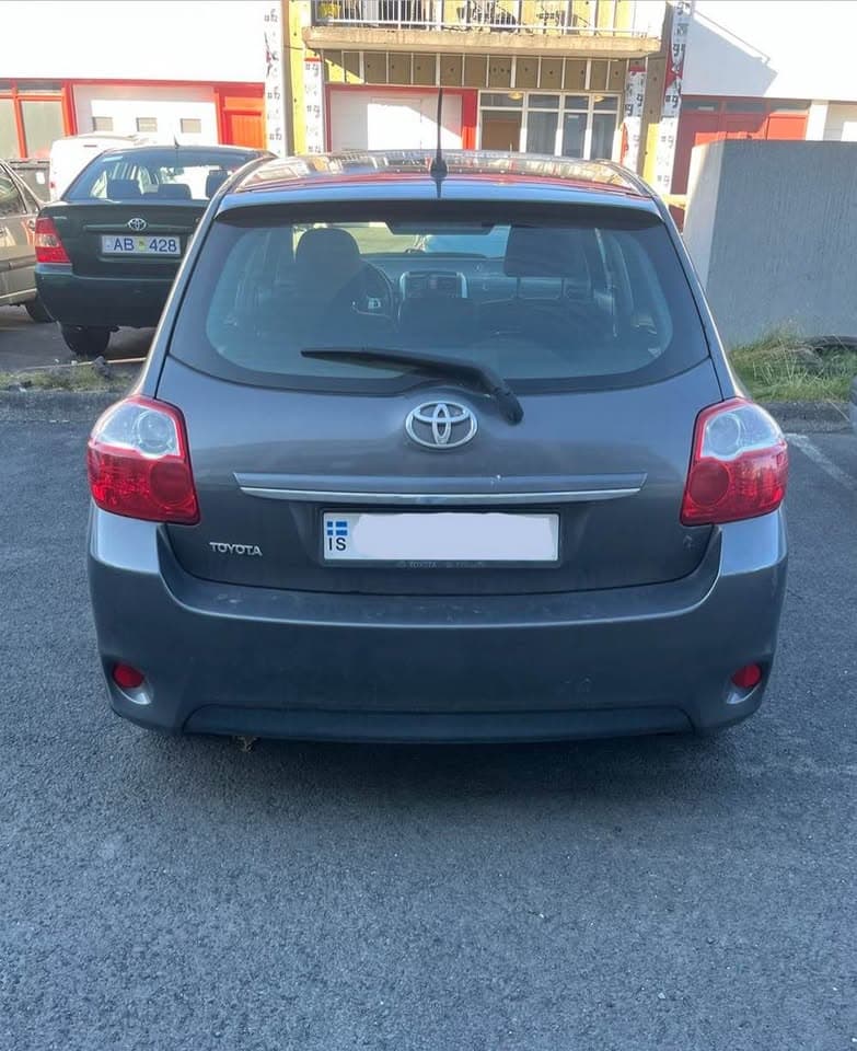 2012 Toyota Auris