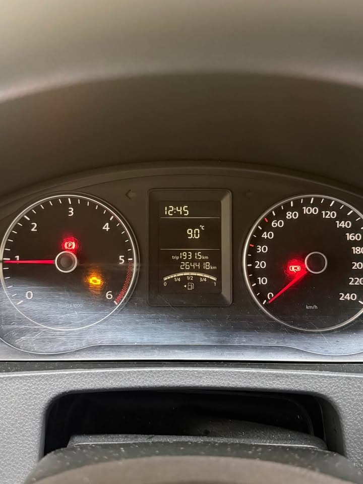 2012 Volkswagen Caravelle