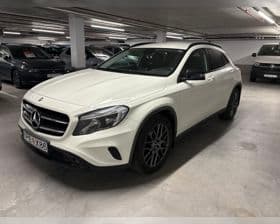 2014 Mercedes-Benz GLA 220
