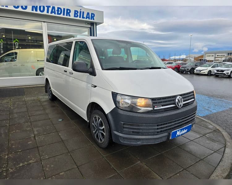 2017 Volkswagen Caravelle 4MOTION