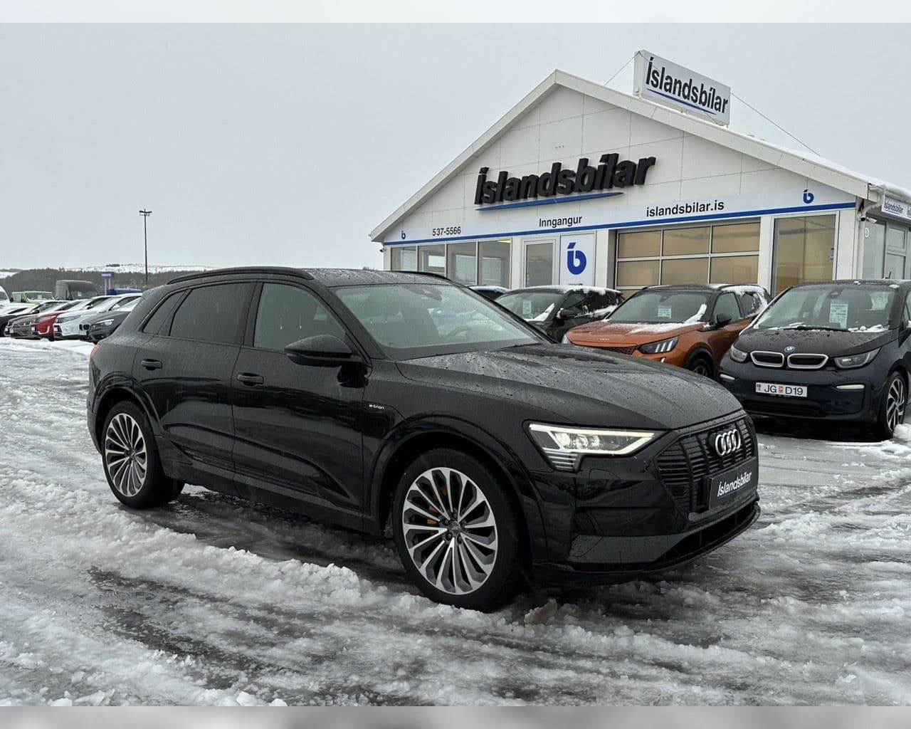 2020 Audi e-tron S-Line