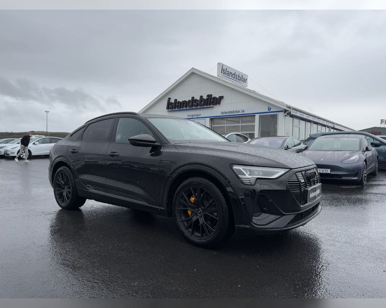 2022 Audi e-tron S-Line