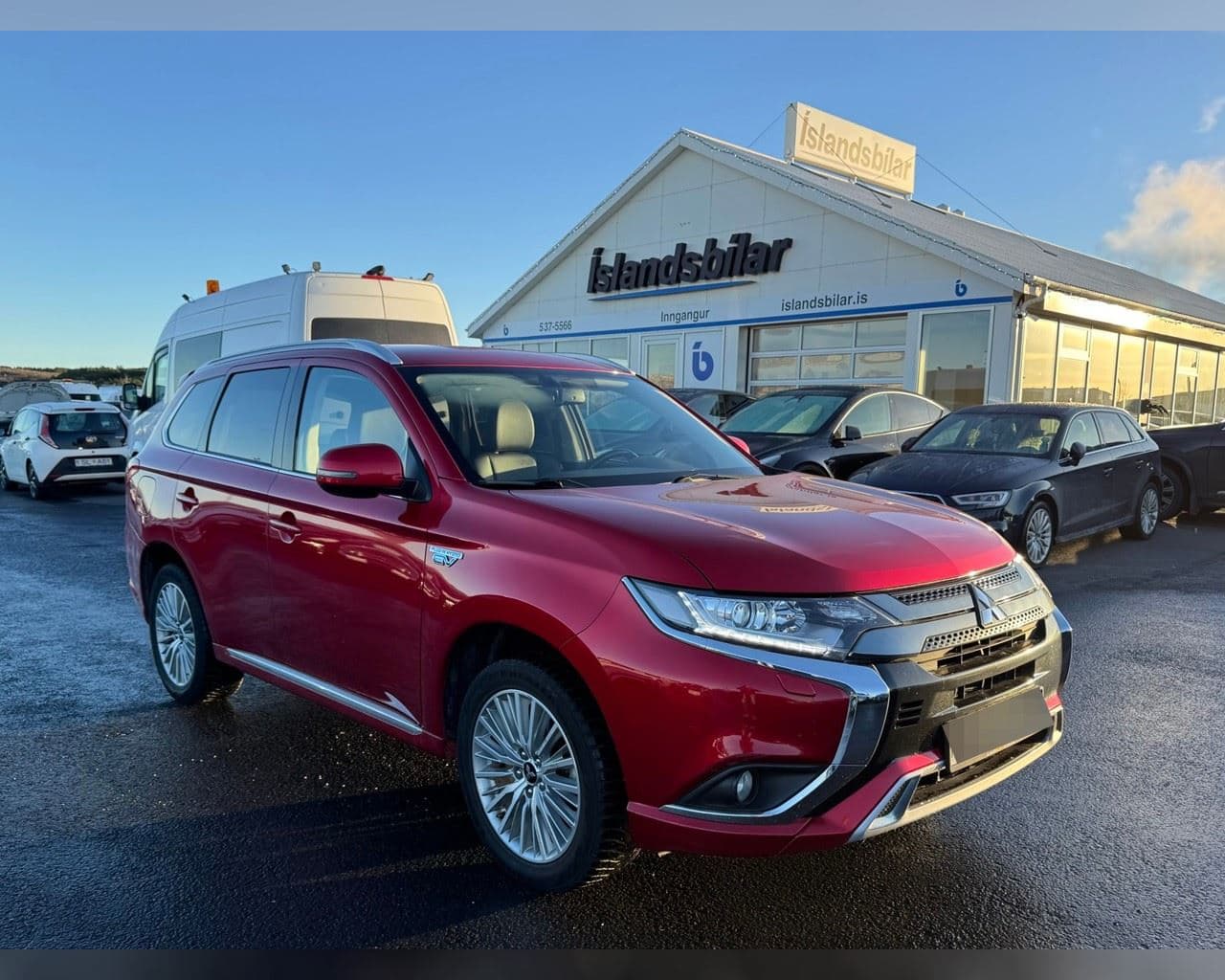 2021 Mitsubishi Outlander Intense
