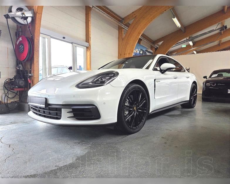 2018 Porsche Panamera 4 E-Hybrid