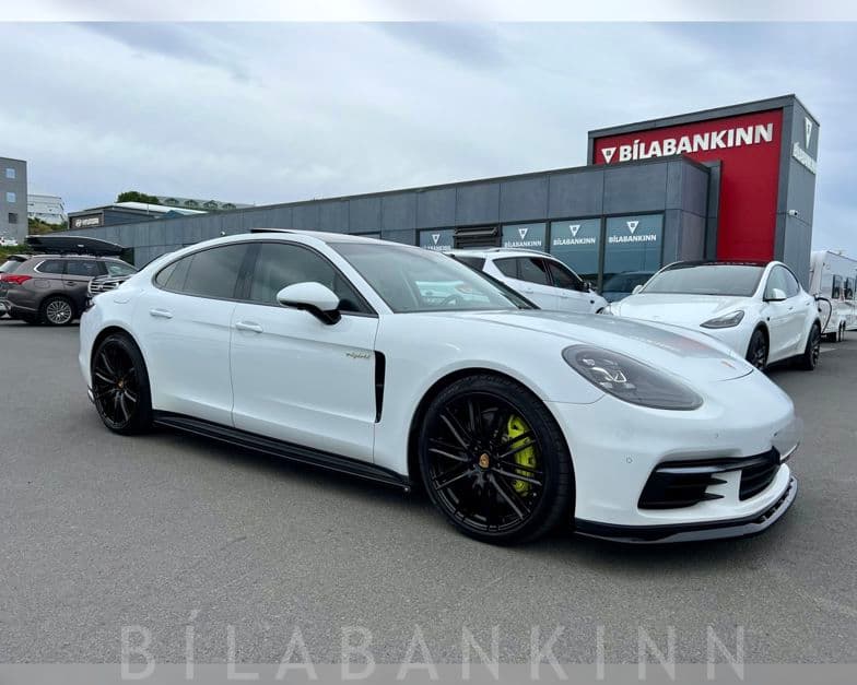 2017 Porsche Panamera 4 E-Hybrid