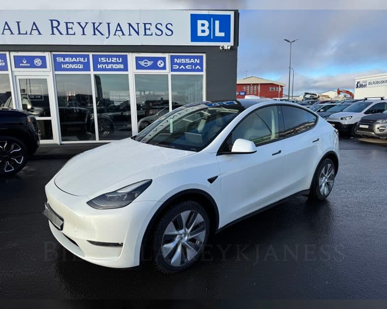 2023 Tesla Model Y Long Range AWD