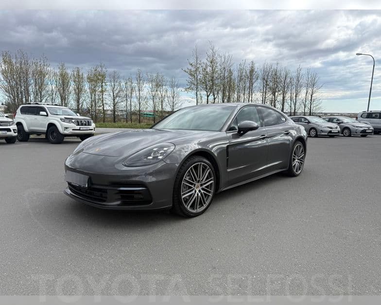 2018 Porsche Panamera 4 E-Hybrid