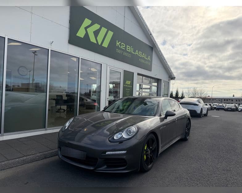 2015 Porsche Panamera S E-Hybrid