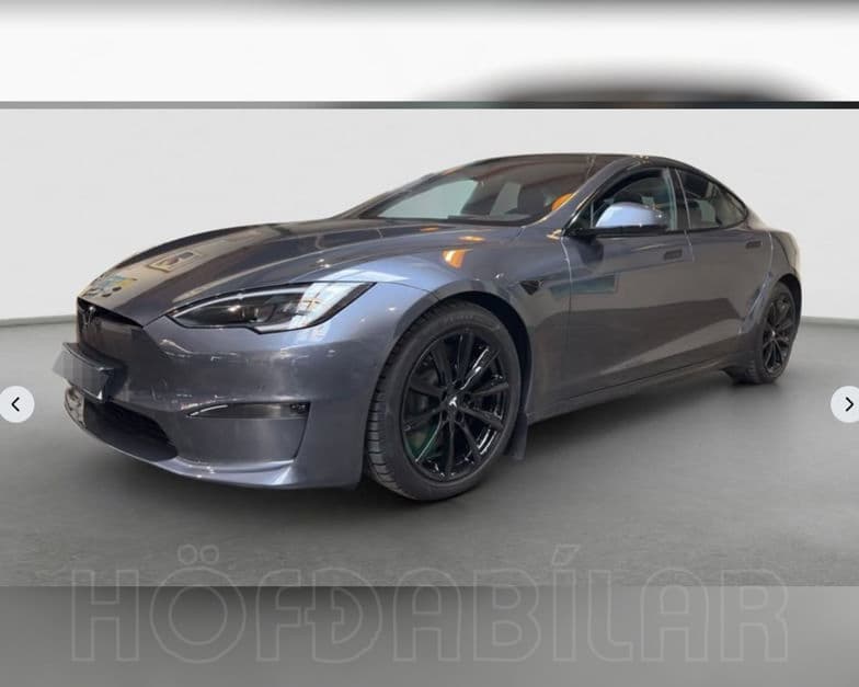 2023 Tesla Model S Plaid