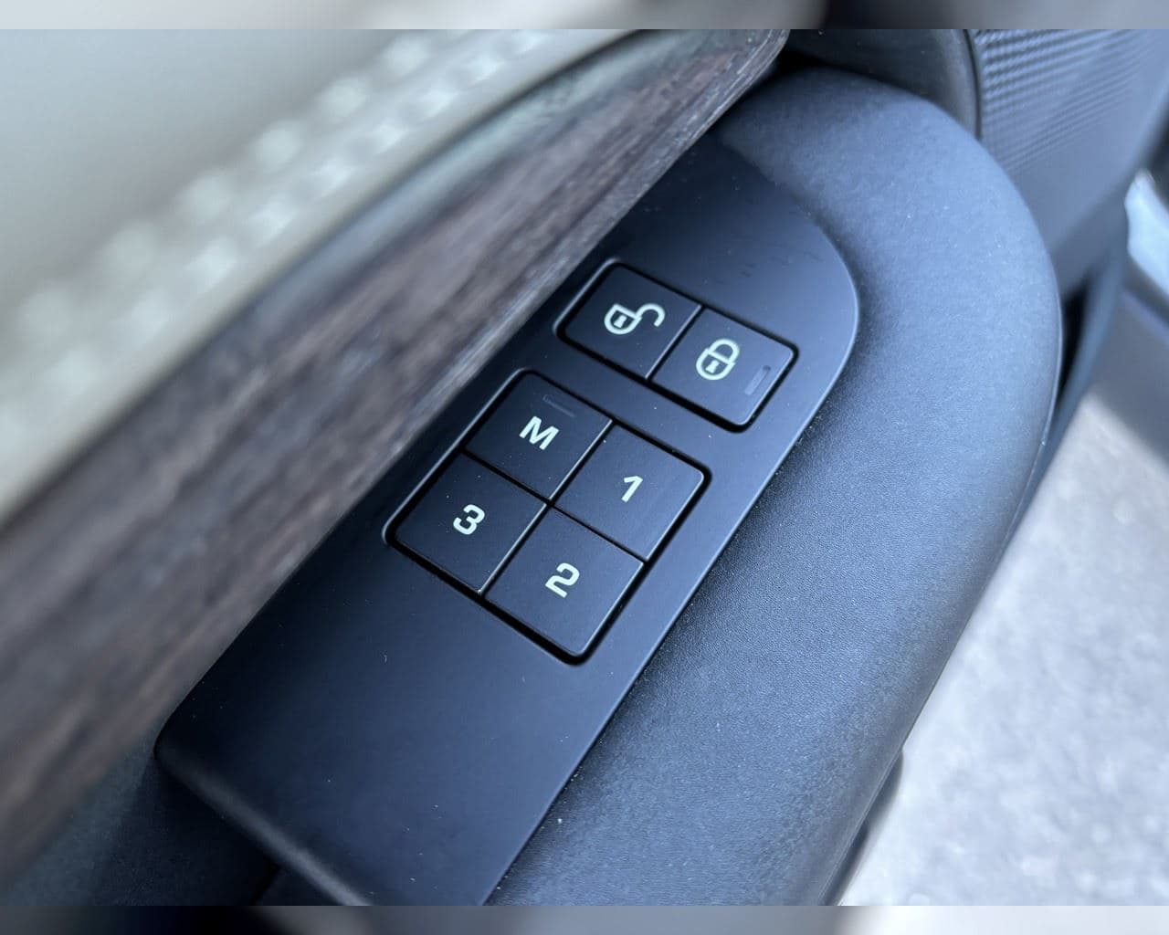 2020 Land Rover Discovery
