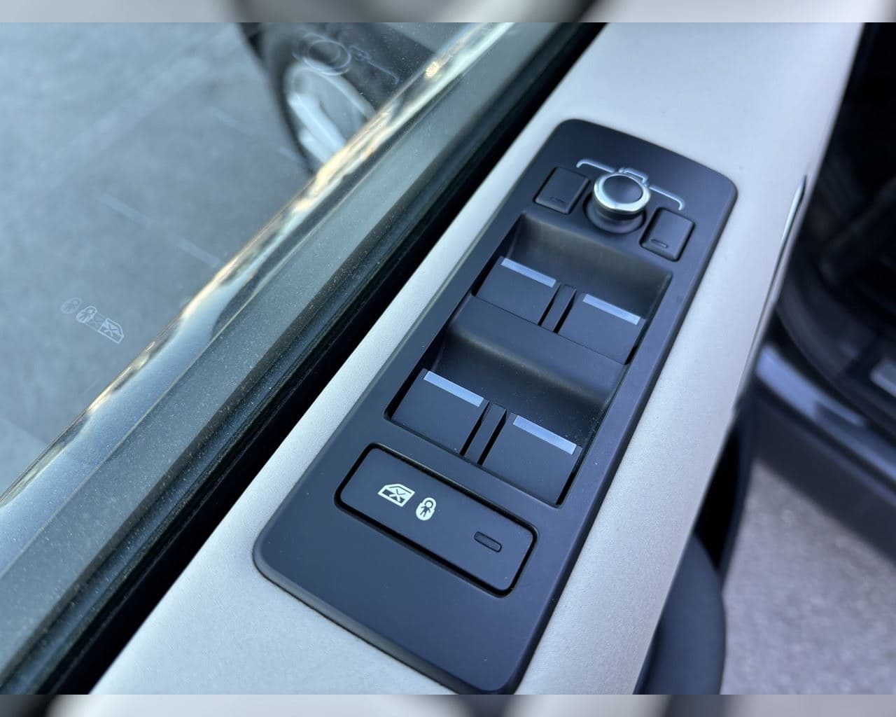 2020 Land Rover Discovery