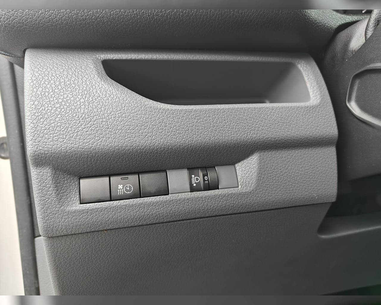 2021 Peugeot Expert