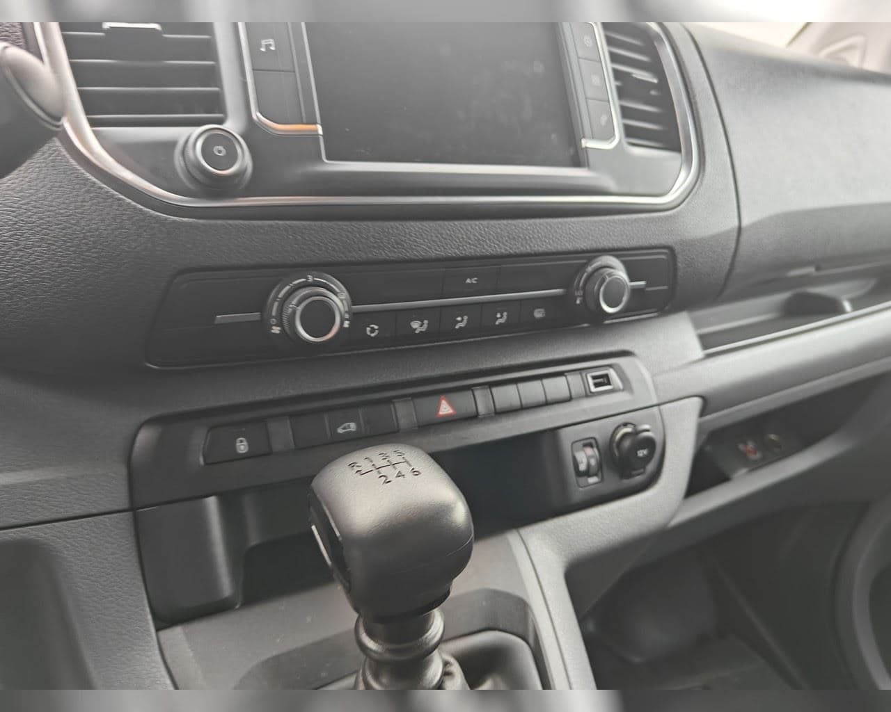 2021 Peugeot Expert
