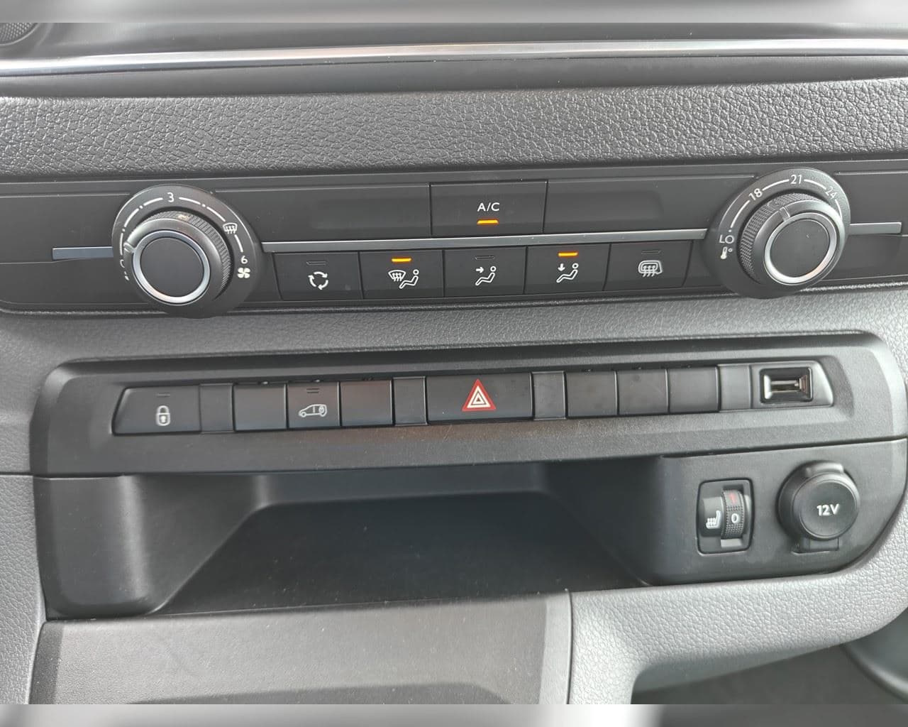 2021 Peugeot Expert