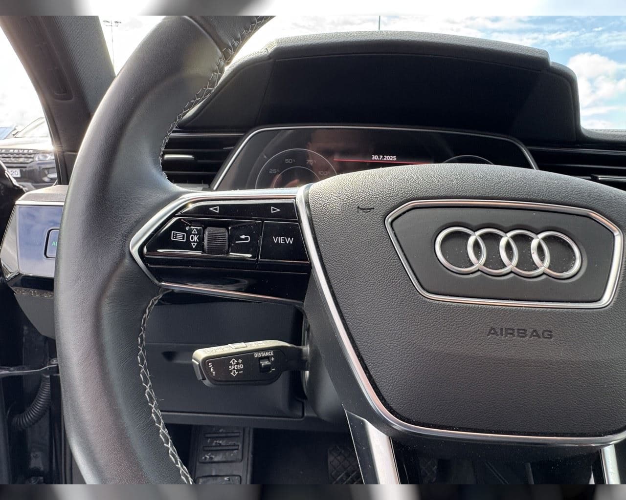 2023 Audi Q8