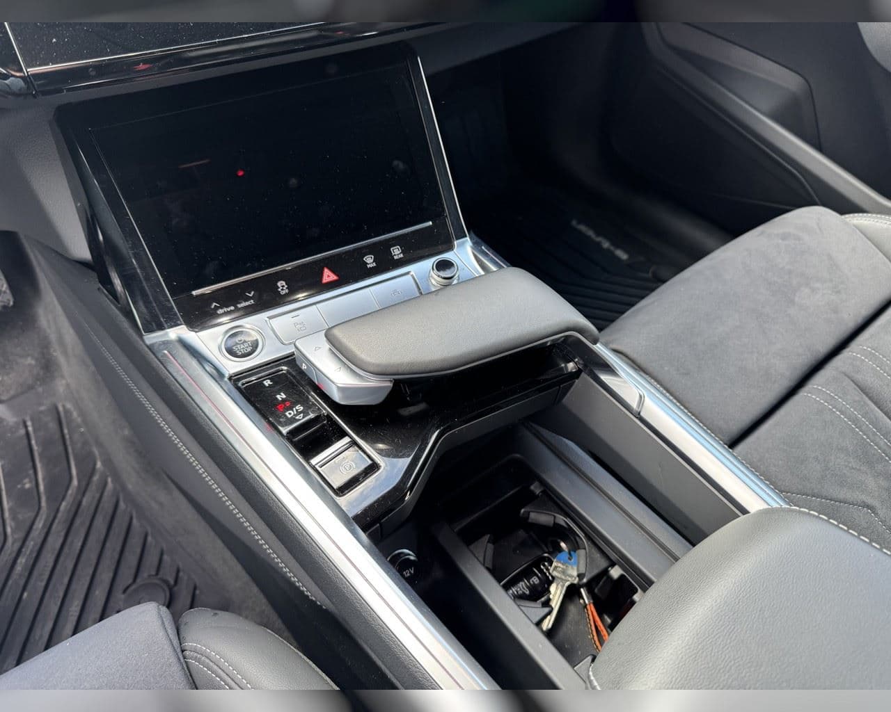 2023 Audi Q8