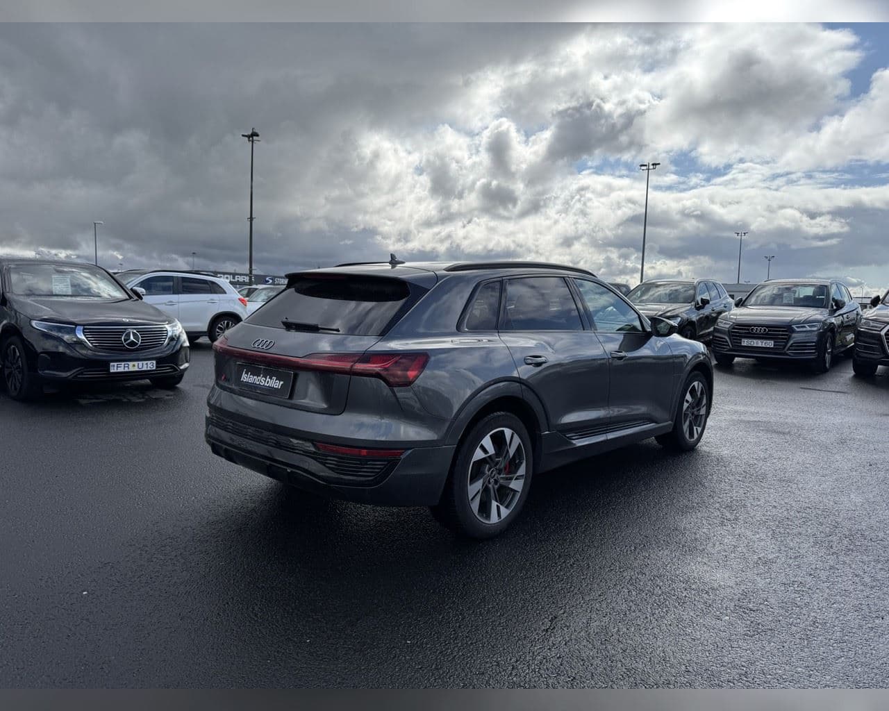 2023 Audi Q8