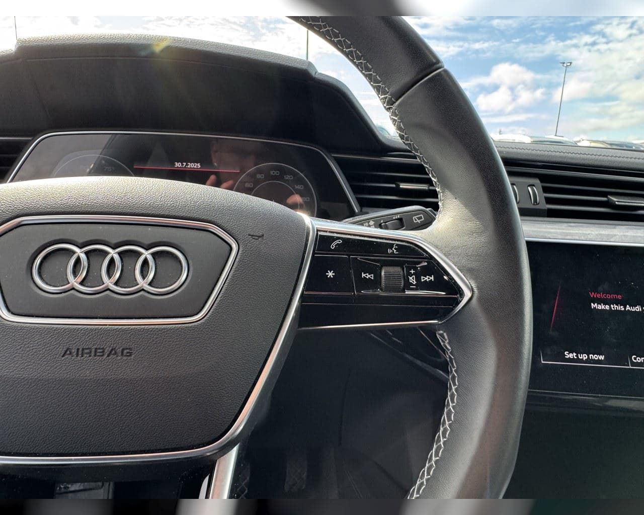 2023 Audi Q8