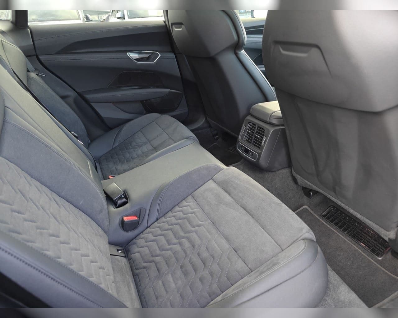 2022 Audi e-tron