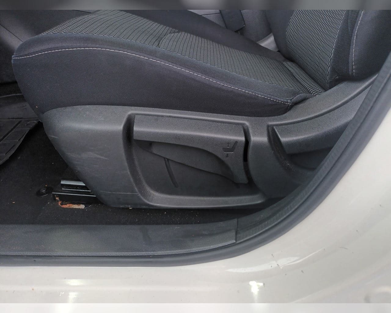2017 Nissan Pulsar