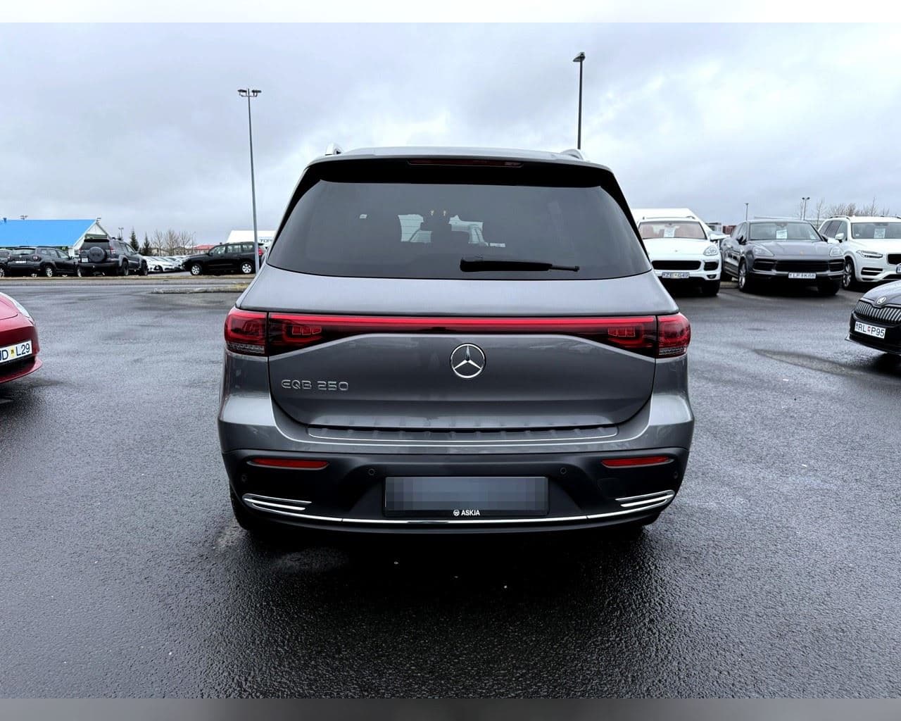 2025 Mercedes-Benz EQB