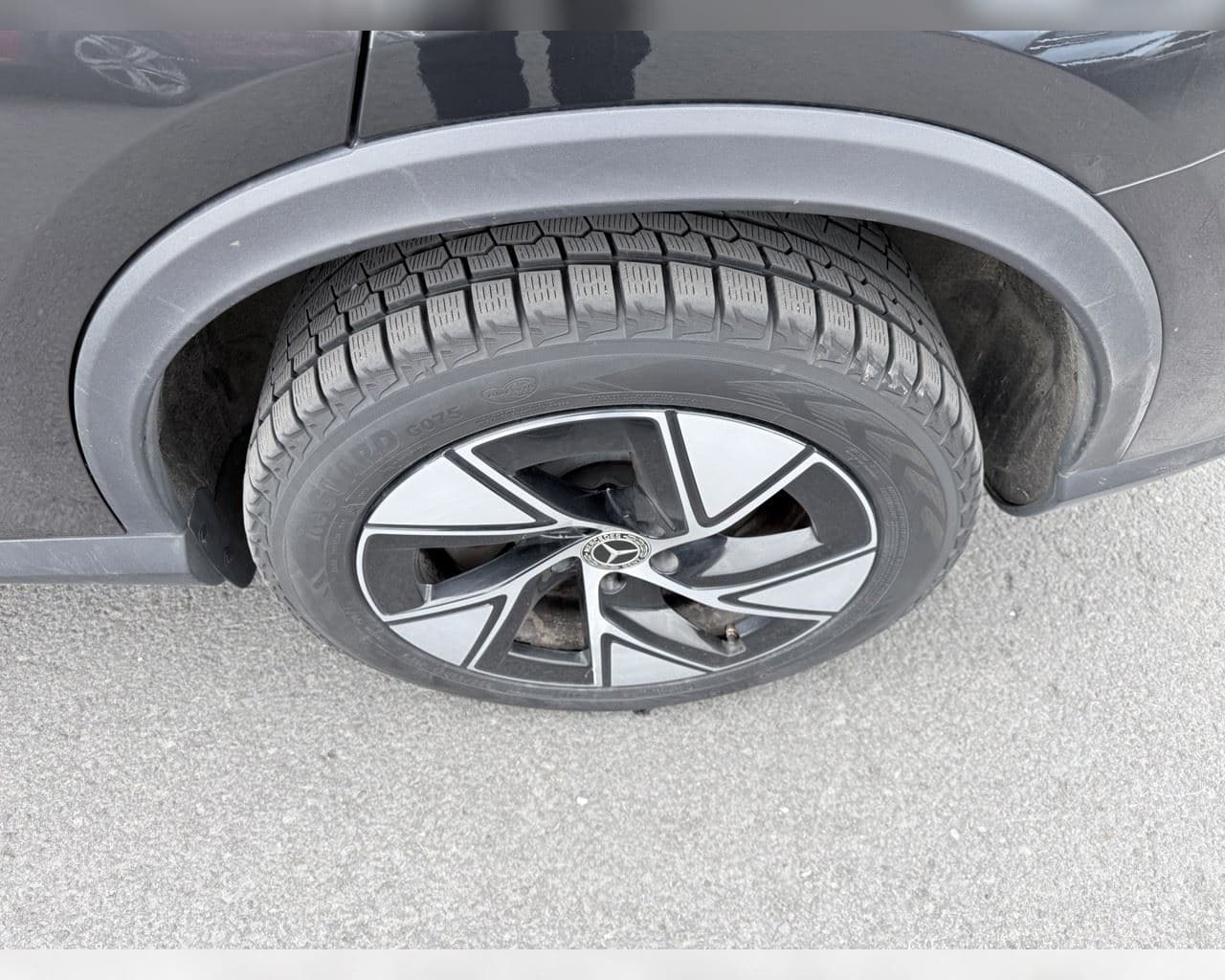 2025 Mercedes-Benz GLC