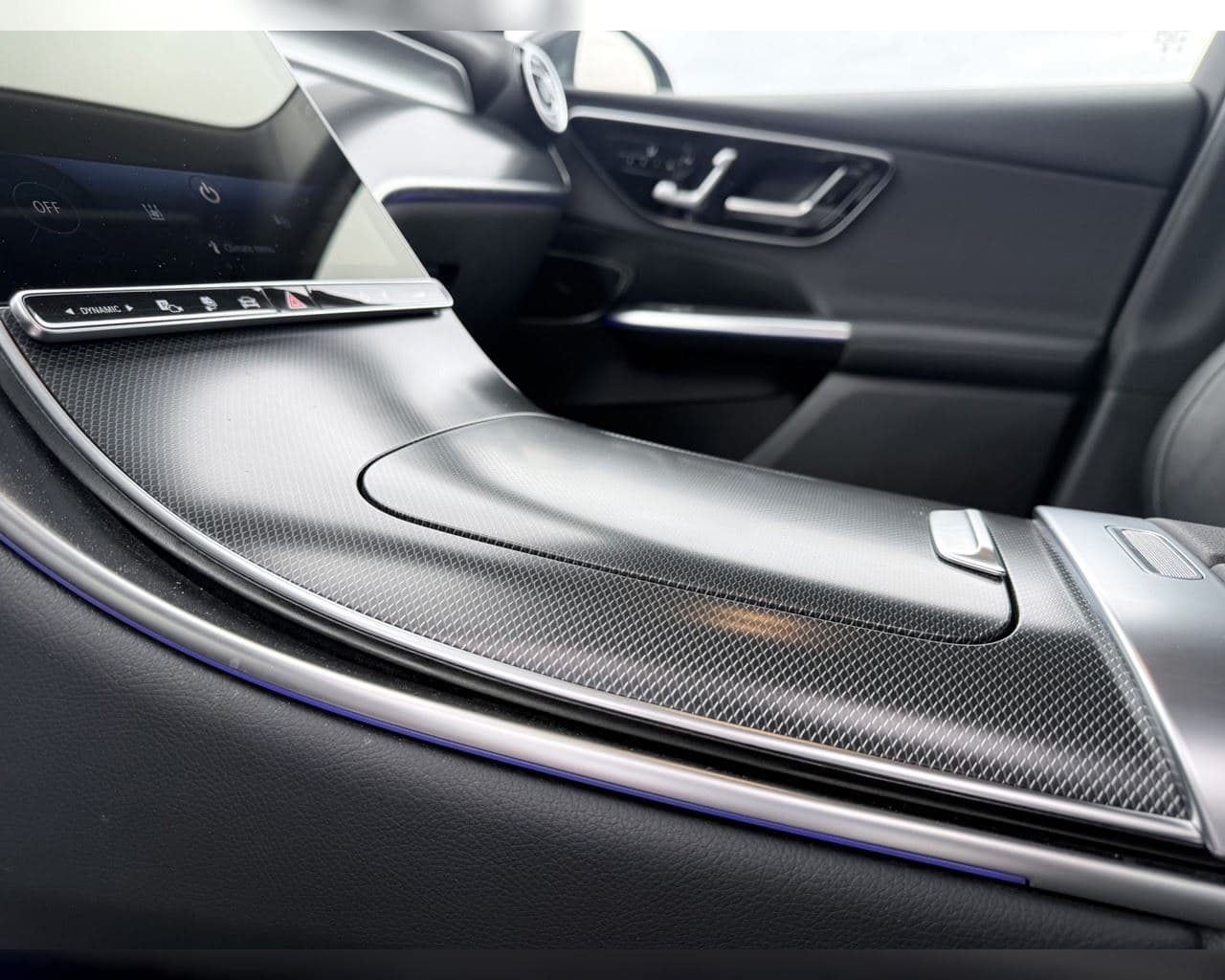 2025 Mercedes-Benz GLC