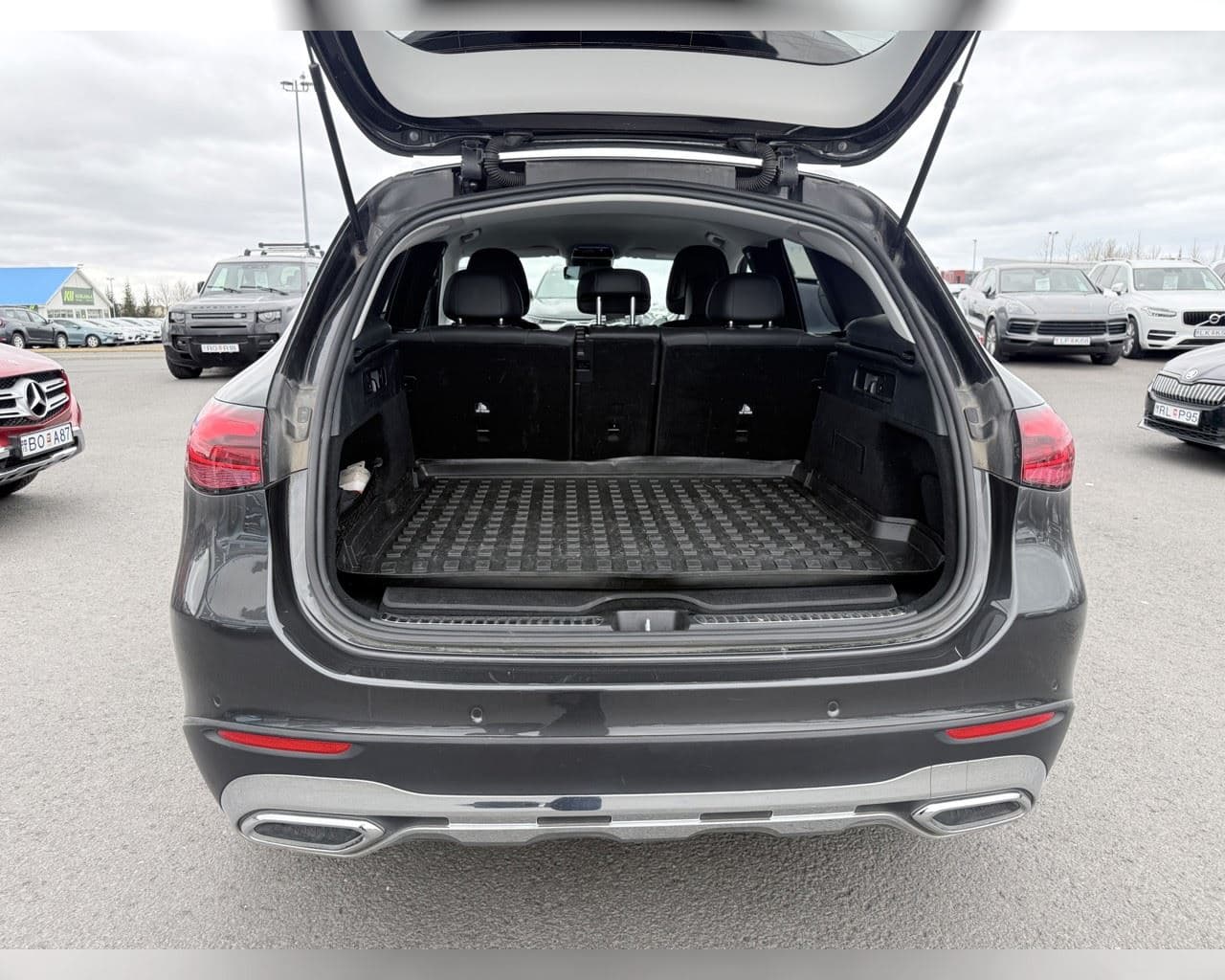 2025 Mercedes-Benz GLC