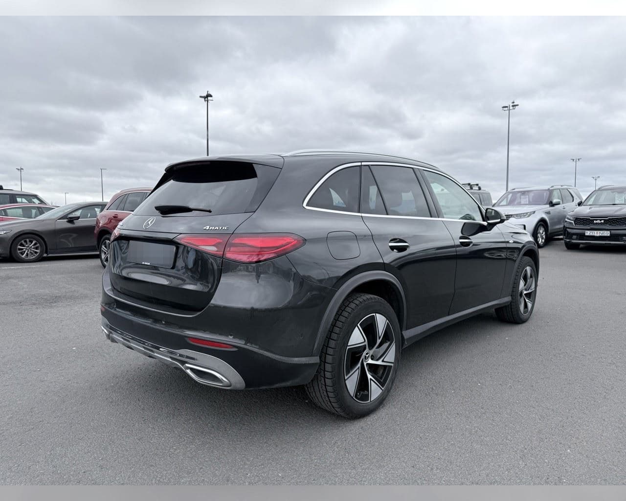 2025 Mercedes-Benz GLC