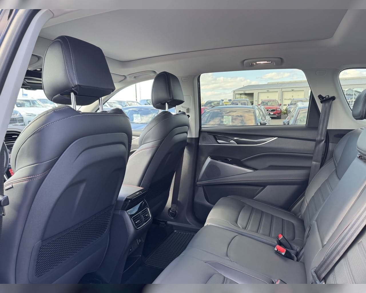 2025 Maxus eUNIQ 6