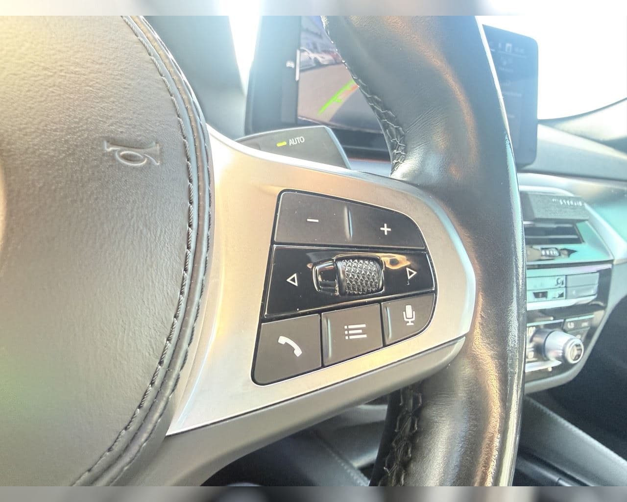 2022 BMW 5 Series 545e xDrive