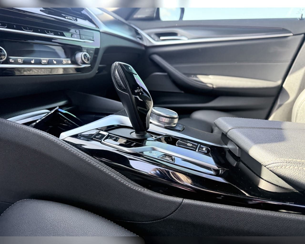 2022 BMW 5 Series 545e xDrive