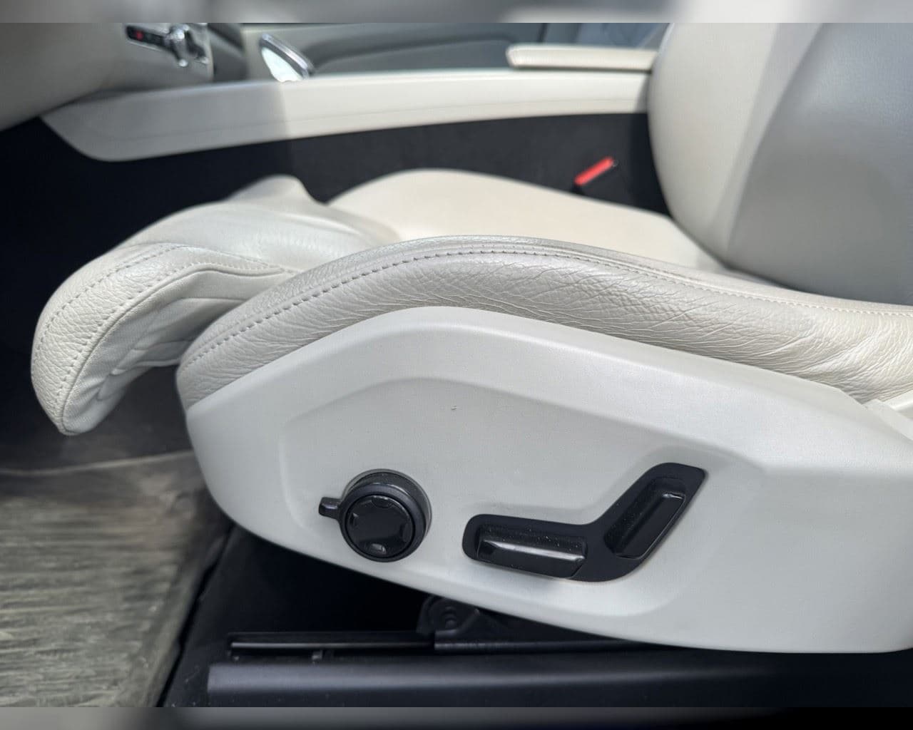 2020 Volvo XC60
