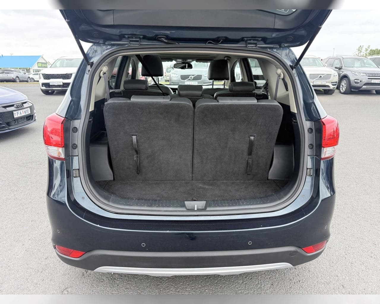 2019 Kia Carens