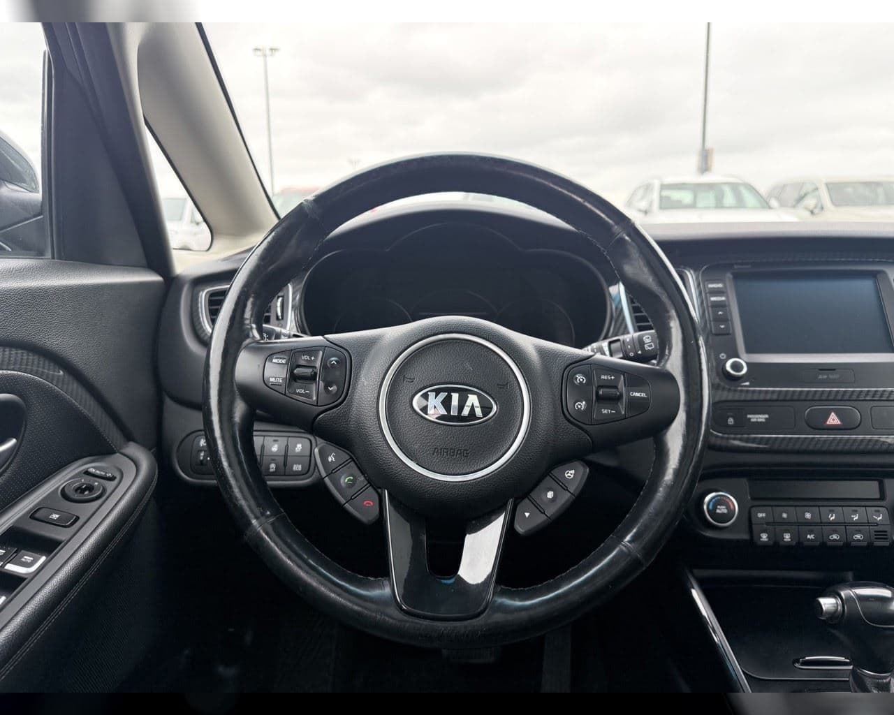 2019 Kia Carens